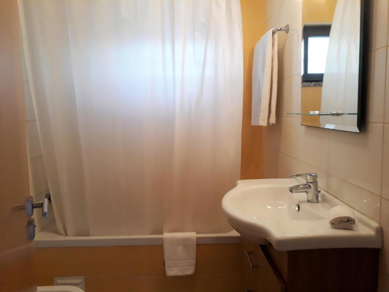 T2 Tahíti Apartman Quarteira Kültér fotó